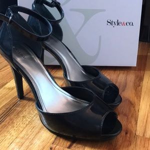 Black heels!